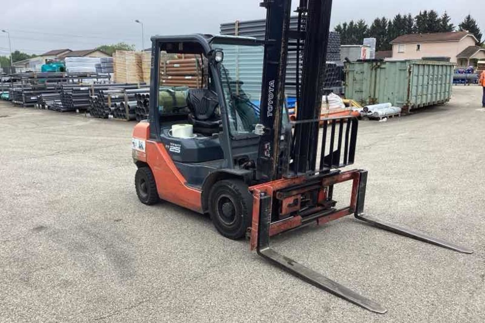 9037158 smarte 4 rightquarter