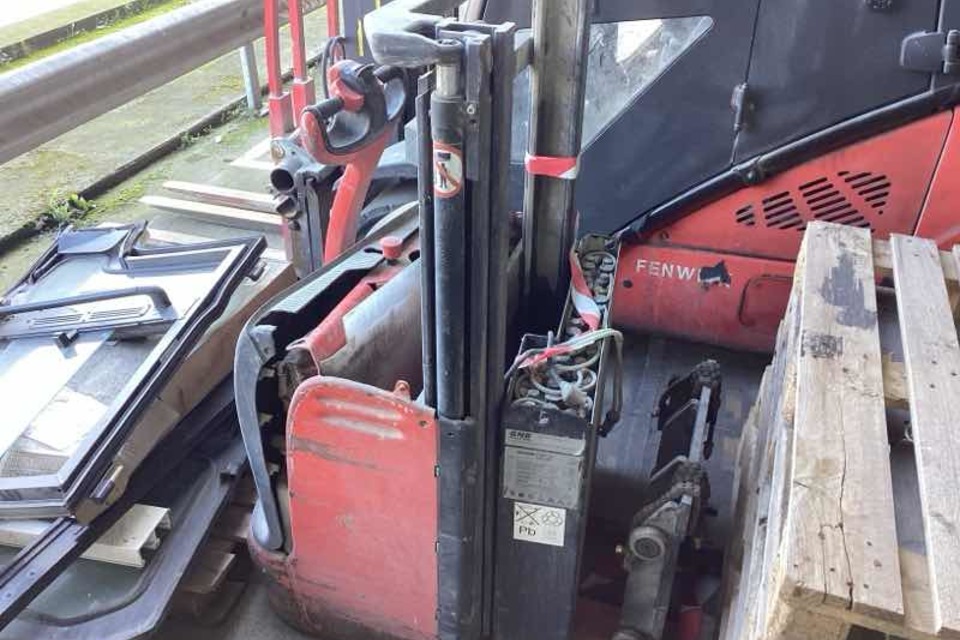 9077901 smarte 1 leftquarter