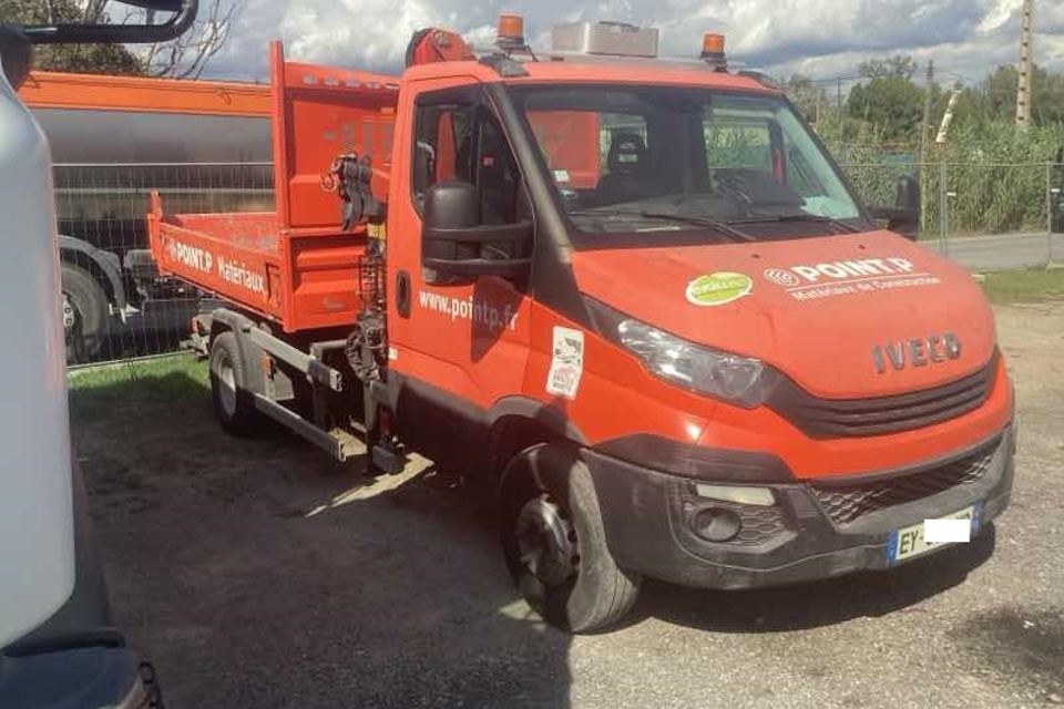 9046552 smarte 4 rightquarter