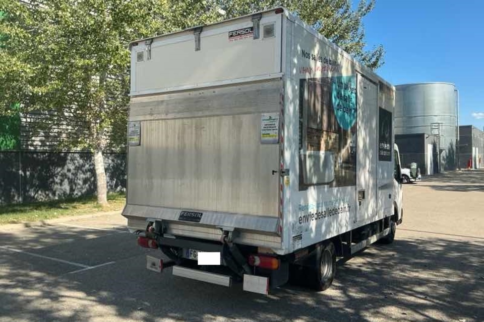 9049972 smarte 4 rightquarter