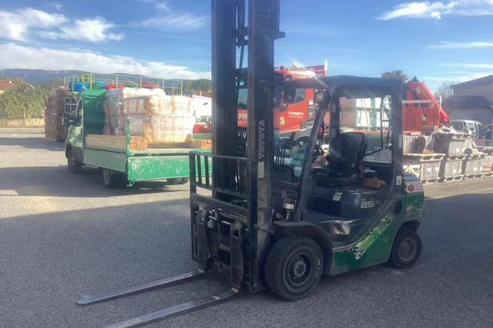 9018363 smarte 1 leftquarter