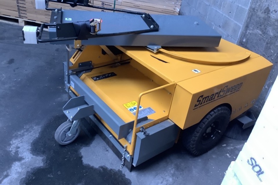 9068375 smarte 4 rightquarter