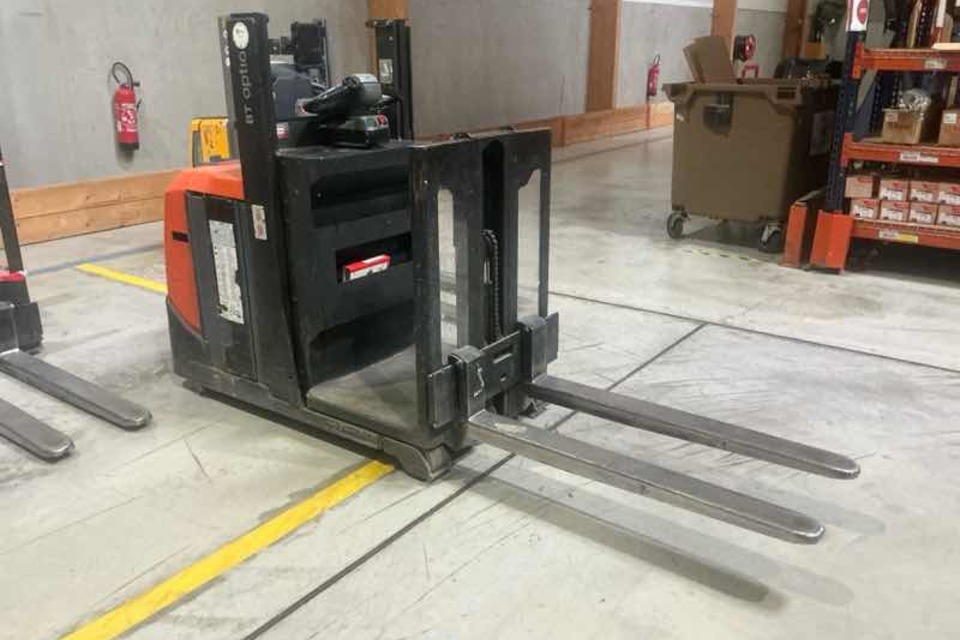 9025686 smarte 1 leftquarter