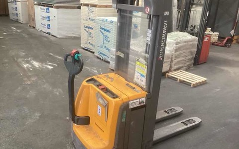 9035655 smarte 4 rightquarter