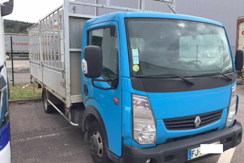 9050747 smarte 4 rightquarter