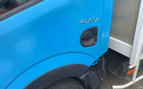 9051188 smarte 4 rightquarter