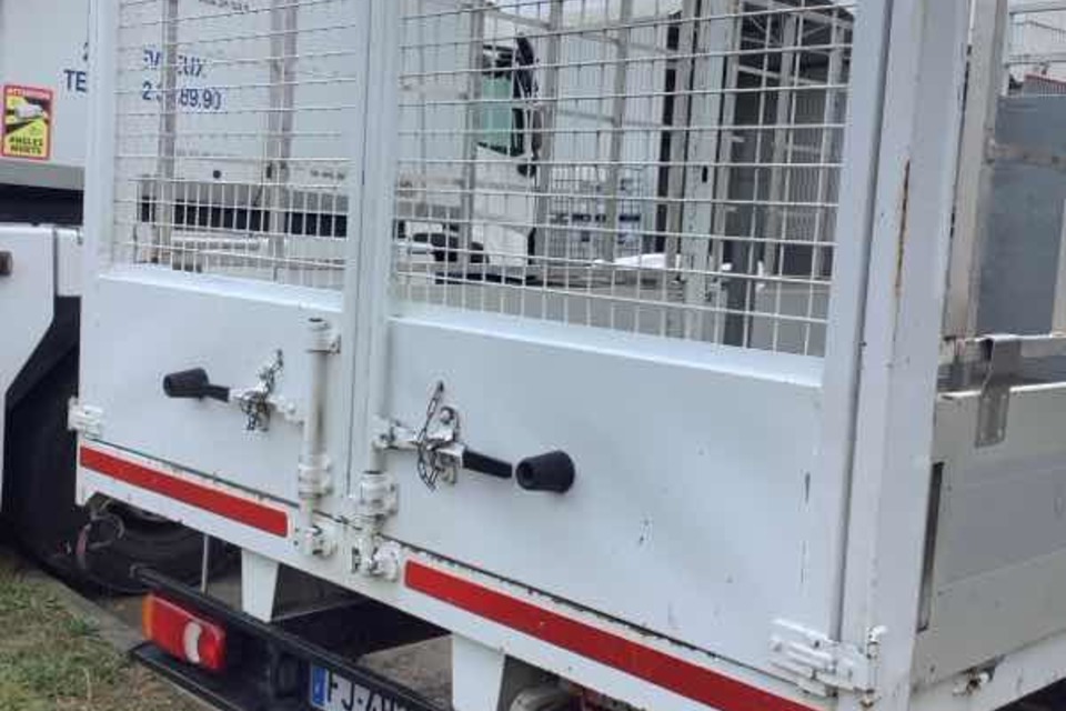 9051188 smarte 3 rear