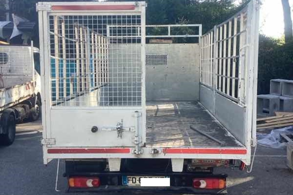 9048548 smarte 3 rear