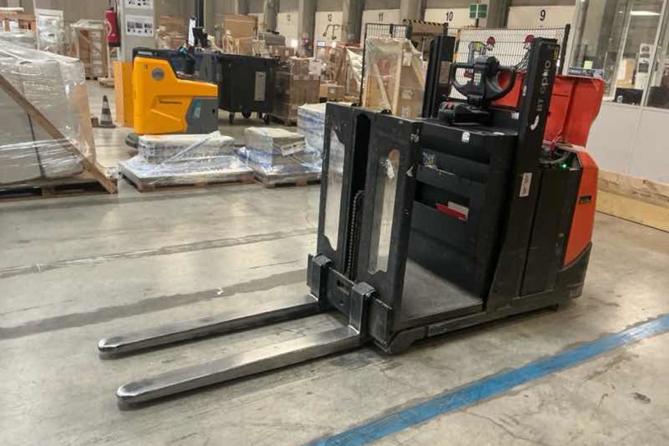 9025682 smarte 5 rightside