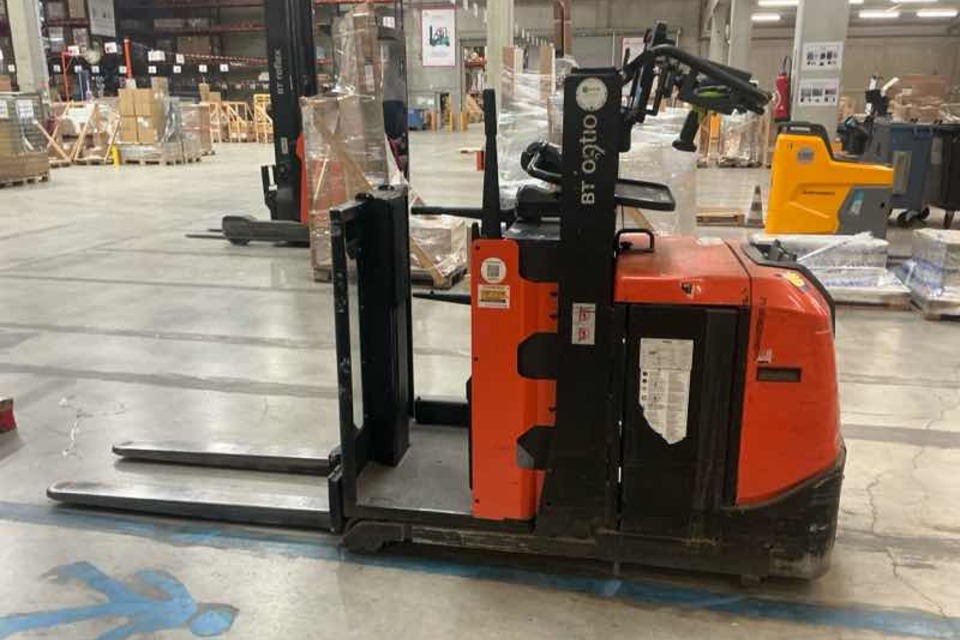 9025685 smarte 2 leftside