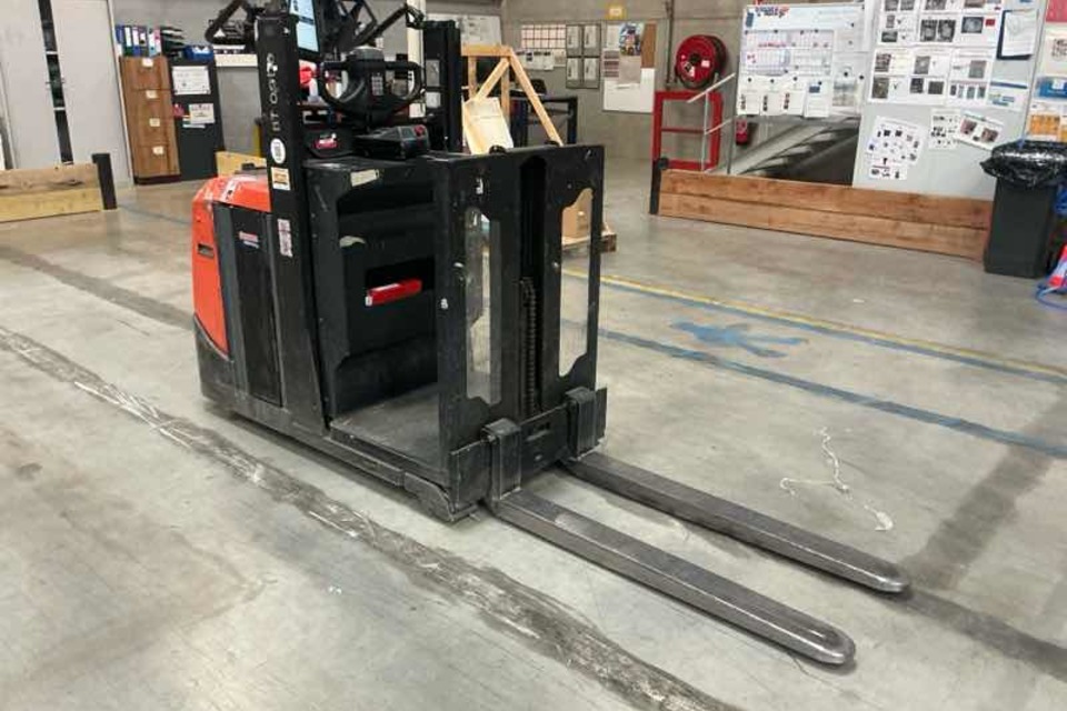 9025684 smarte 1 leftquarter