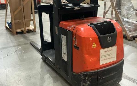 9025684 smarte 4 rightquarter