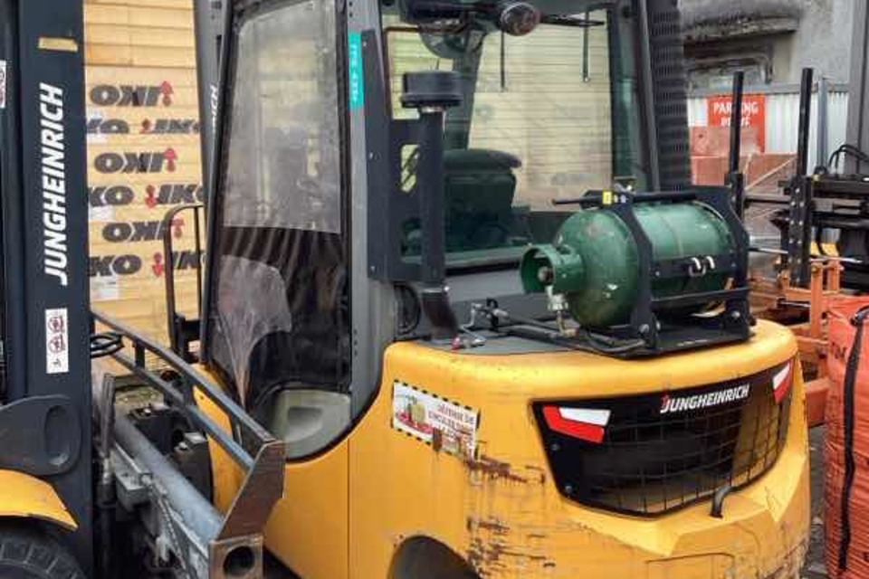 9046462 smarte 1 leftquarter