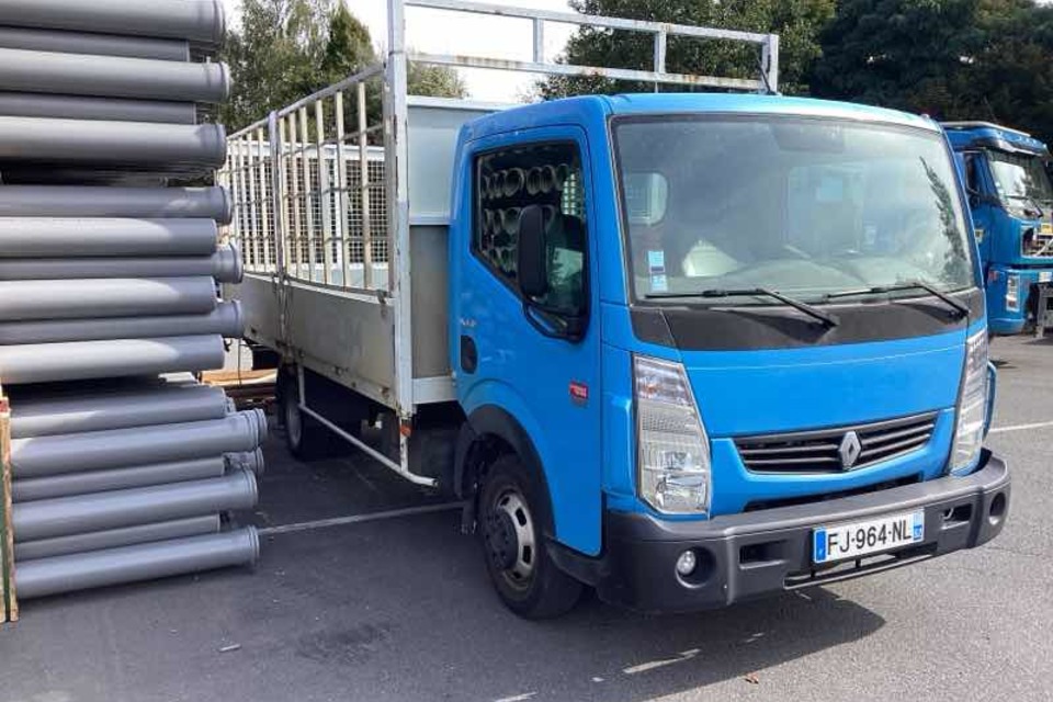 9055248 smarte 1 leftquarter