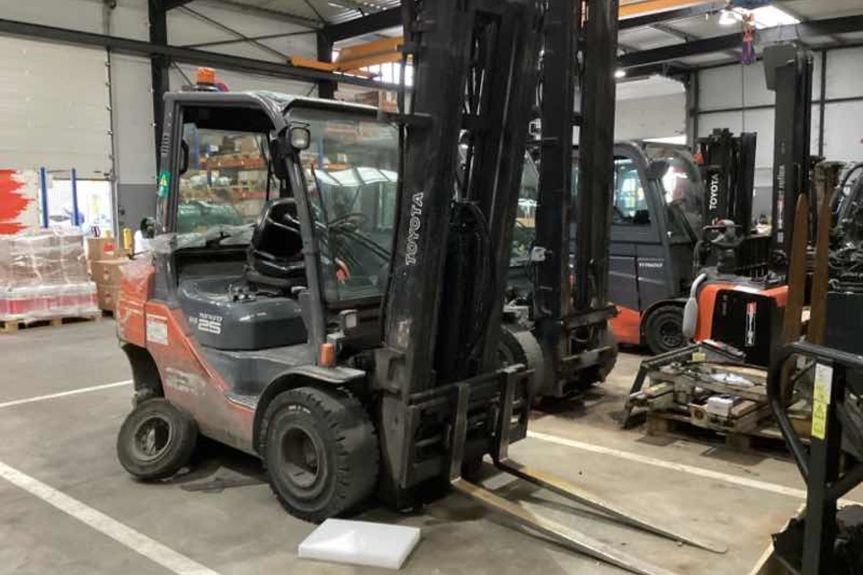 45128 smarte 4 rightquarter