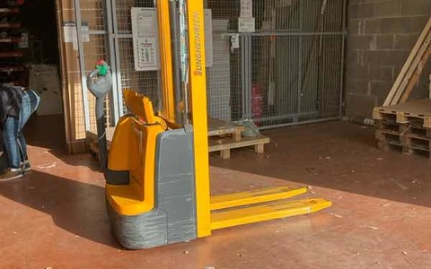 9028508 smarte 1 leftquarter