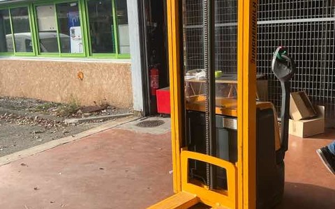 9028508 smarte 4 rightquarter