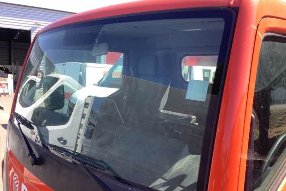 9023823 smarte 4 rightquarter