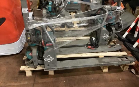 9074053 smarte 2 leftside