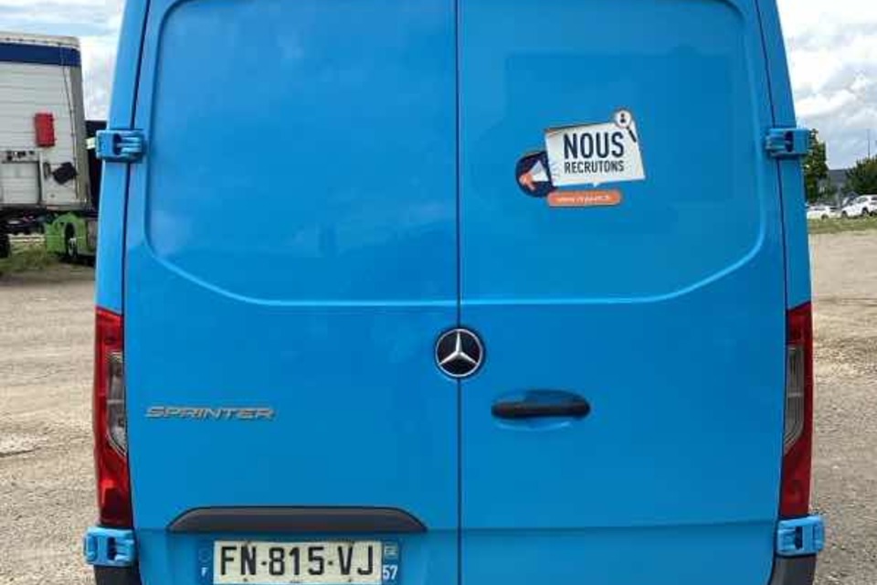 9056564 smarte 3 rear