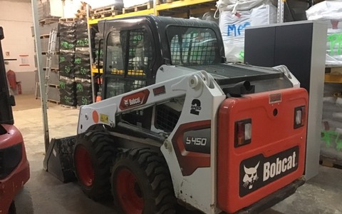 9068250 smarte 1 leftquarter