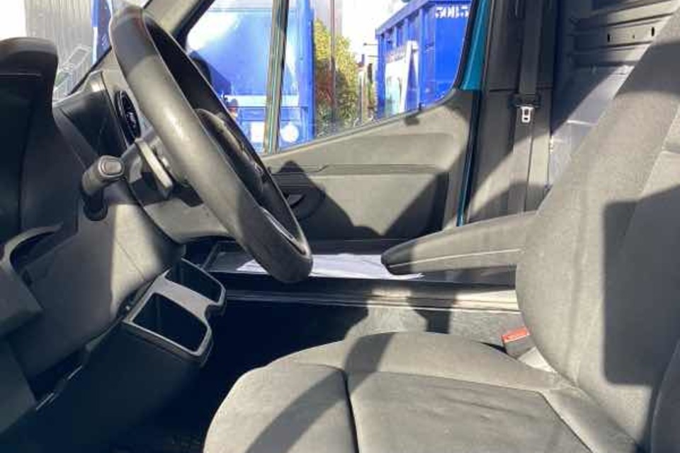 9056235 smarteresale1