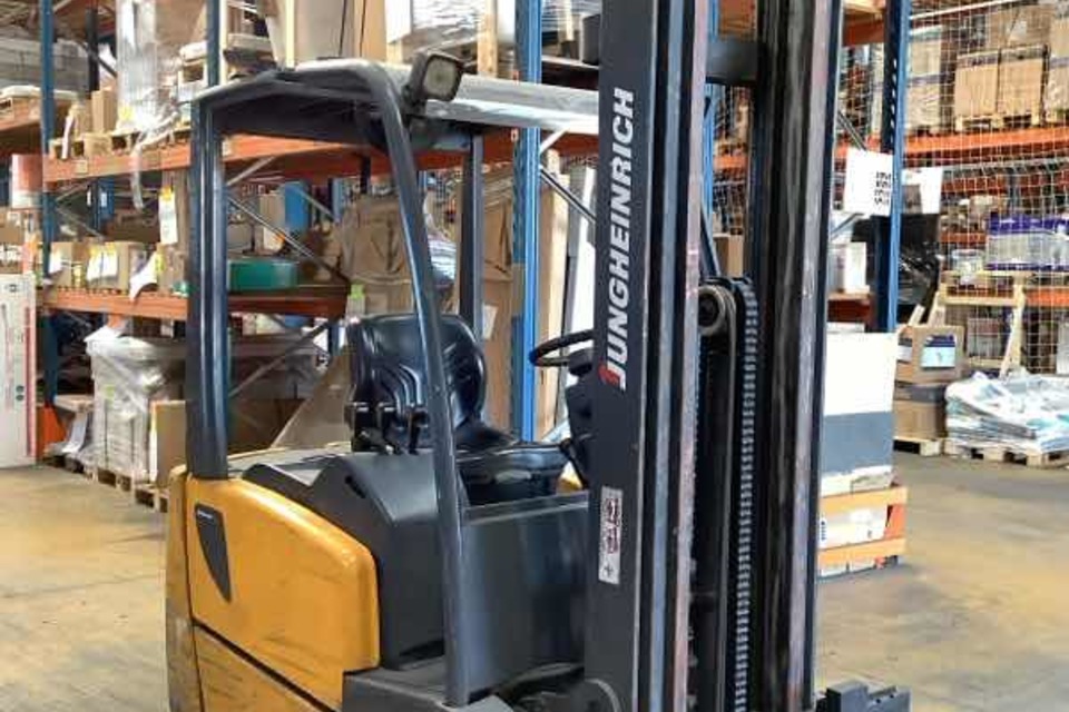 9030048 smarte 4 rightquarter