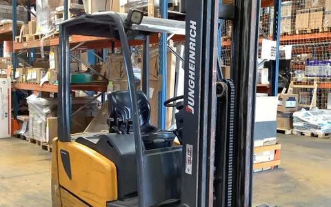 9030048 smarte 4 rightquarter