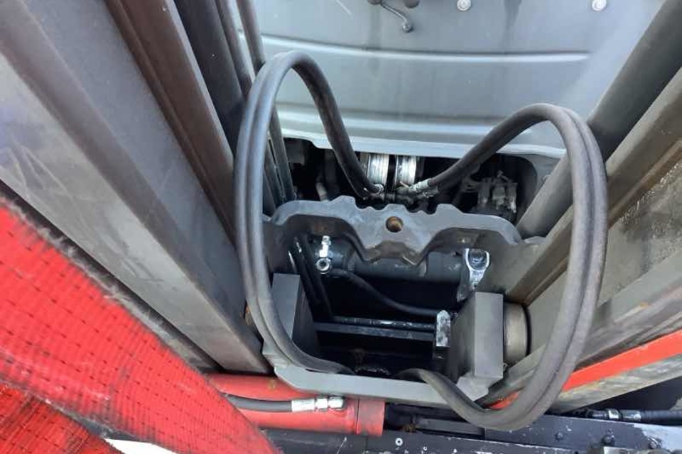 9054023 smarte 4 rightquarter