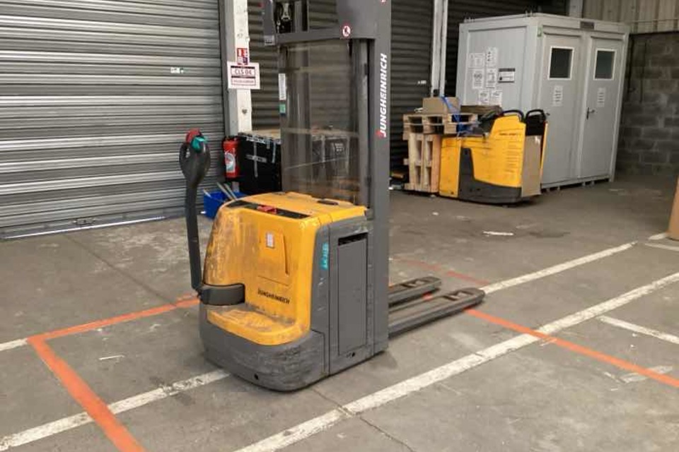 9039133 smarte 4 rightquarter