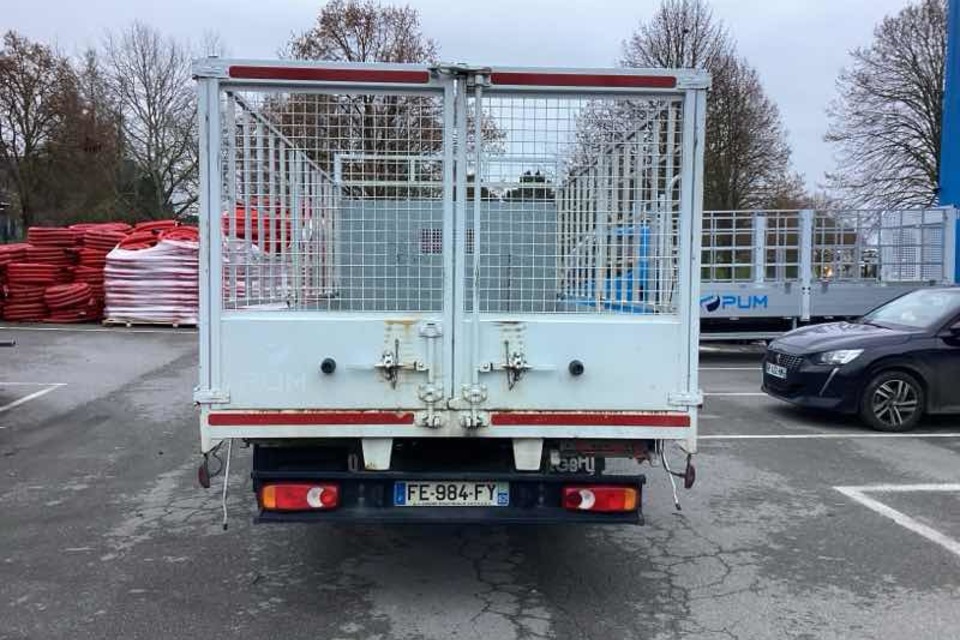 9048556 smarte 3 rear