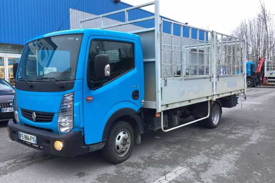 9048556 smarte 1 leftquarter