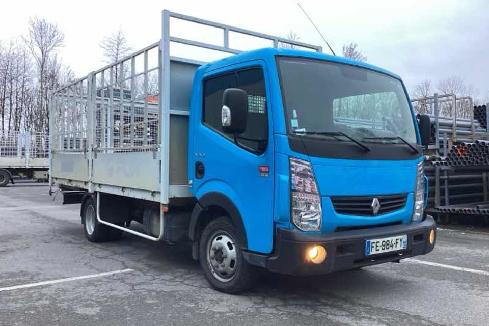 9048556 smarte 4 rightquarter