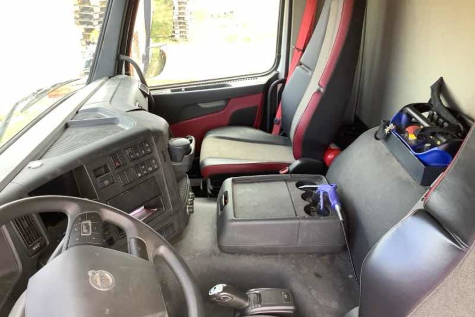 9077923 smarte 4 rightquarter