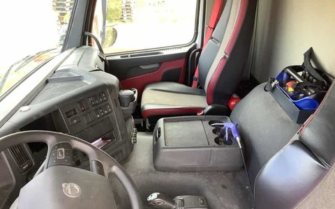 9077923 smarte 4 rightquarter