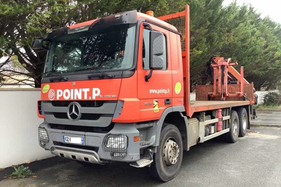 9014156 1 smarte 1 leftquarter