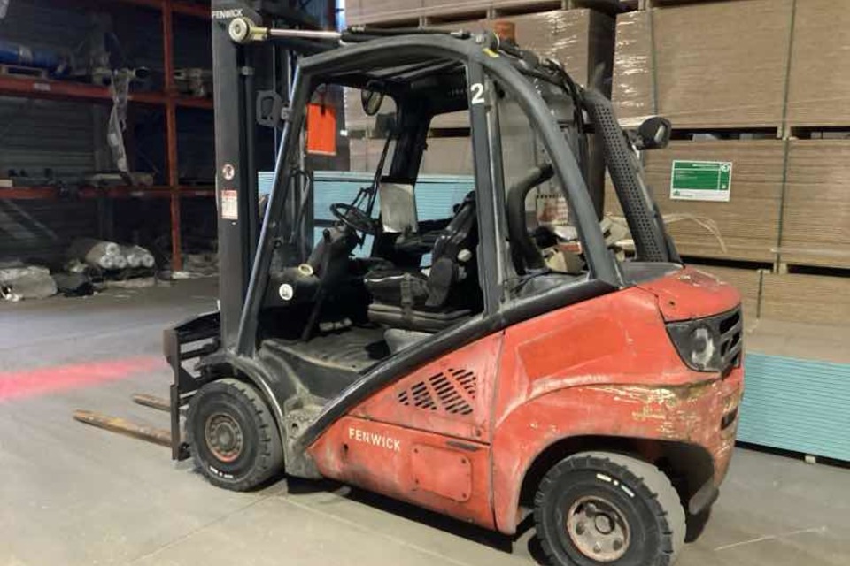 9011237 smarte 4 rightquarter