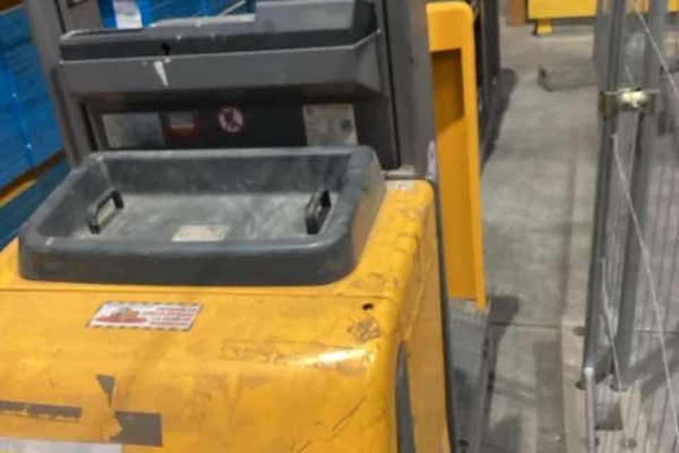 9034232 smarte 4 rightquarter