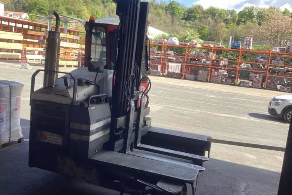 9025045 smarte 4 rightquarter