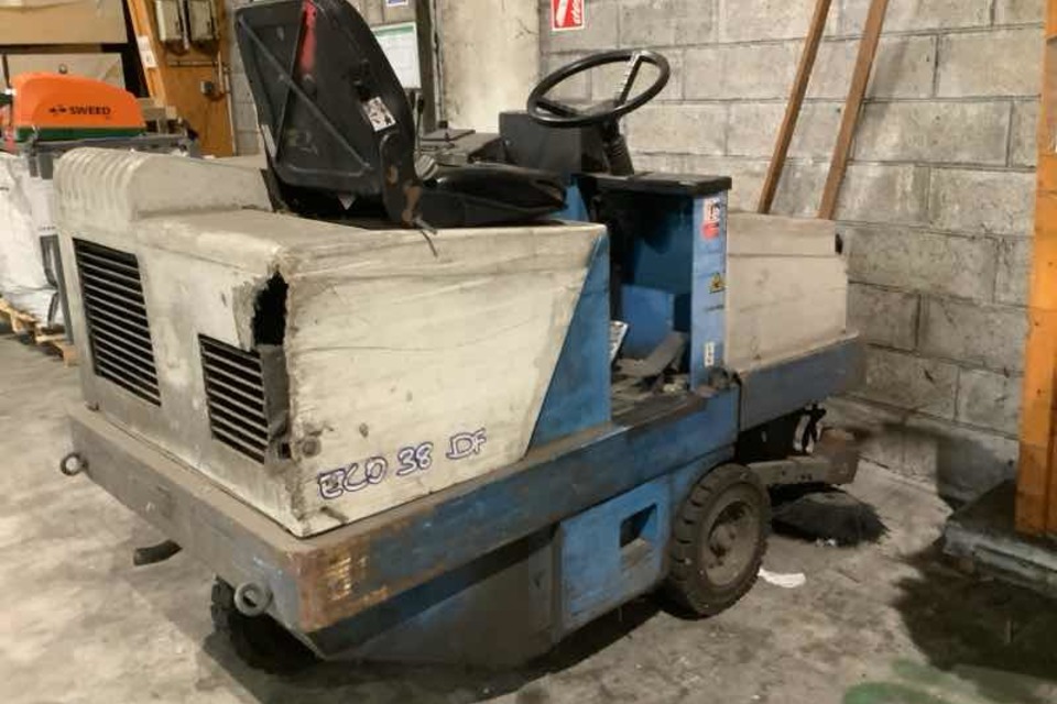 9085338 smarte 1 leftquarter