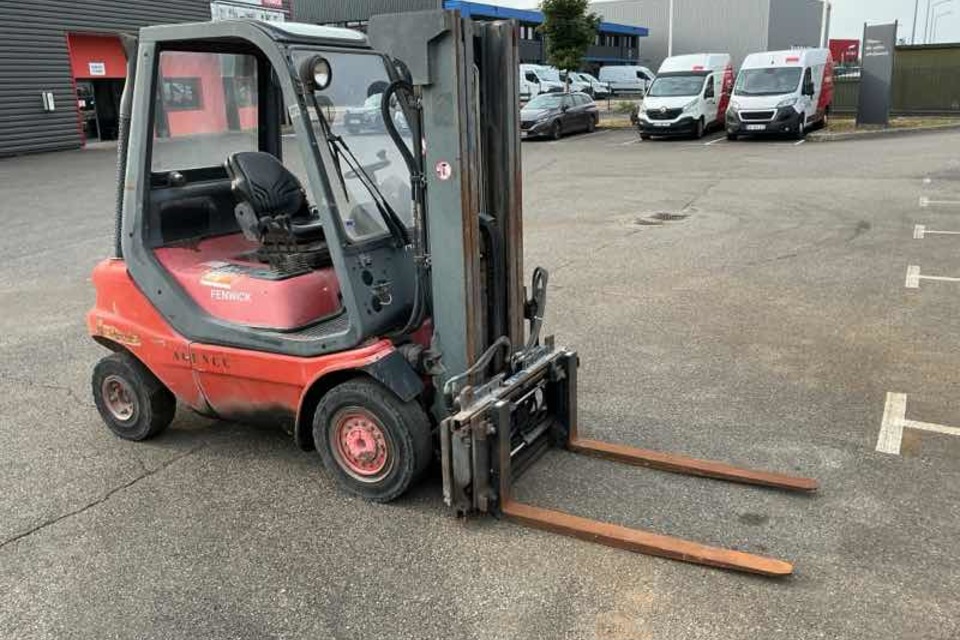 9023222 smarte 4 rightquarter